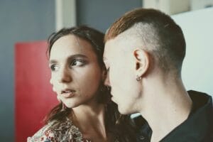How does therapy help with attachment issues?